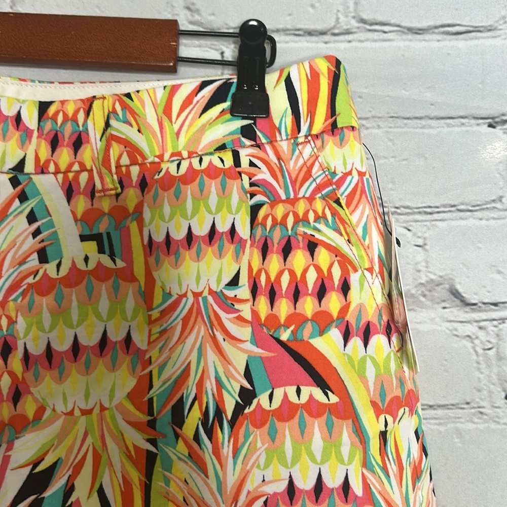Crown & Ivy Yellow Green Pineapple Print Shorts Size Medium - Picture 7 of 14